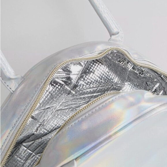 NWOT BAN.DO A GIRL’s GOTTA EAT INSULATED HOLOGRAM LUNCH BAG SILVER - Picture 6 of 6